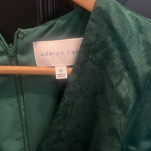 Adelyn Rae dress - Picture 3 of 3